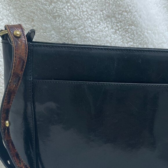 Beautiful Vintage Brahmin Black/Brown Leather Croc Embossed Crossbody - Picture 5 of 14